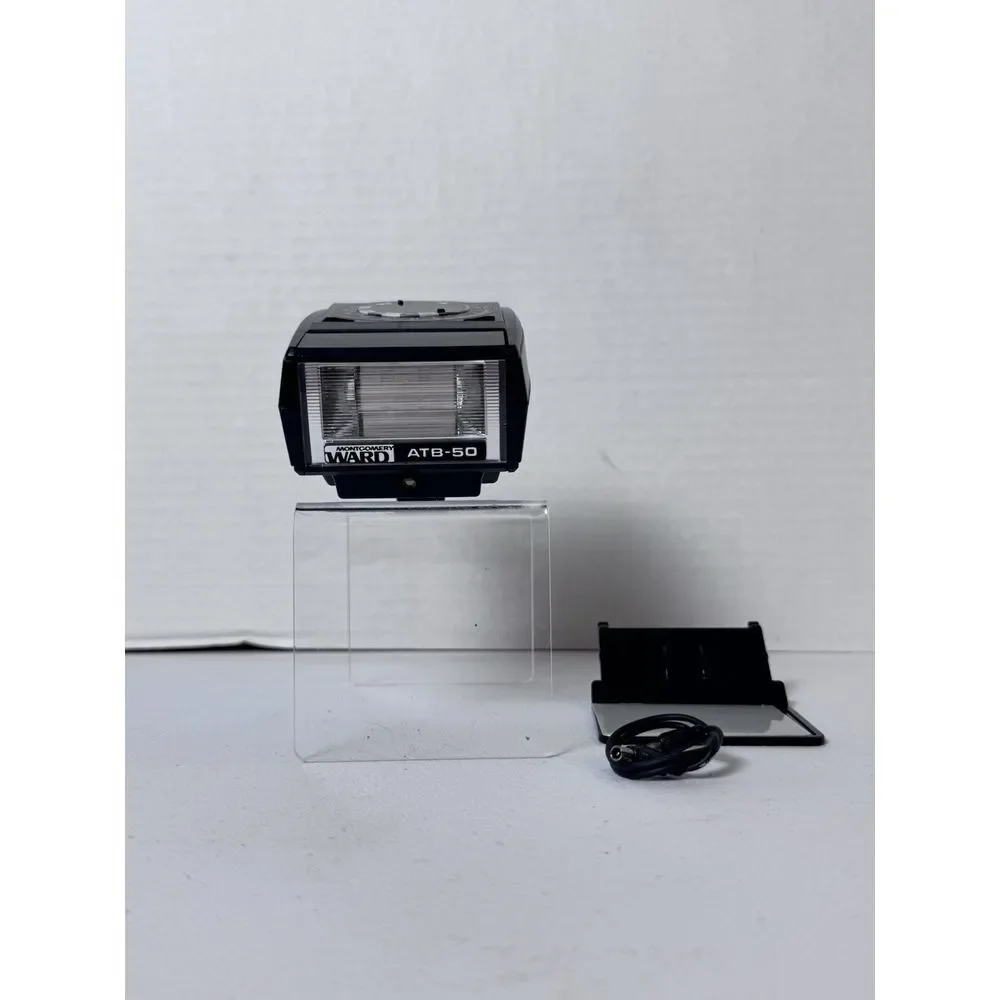 ATB-50 Thyristor Automatic Bounce Electronic‎ Flash Shoe Mount Montgomery Ward